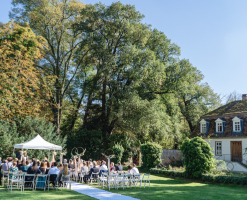 Freie Trauung im Garten des Jagdschloss Mönchbruch