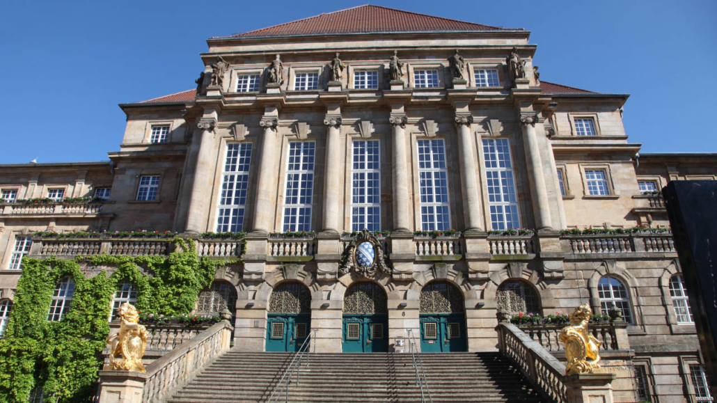 Das Rathaus in Kassel mit Standesamt