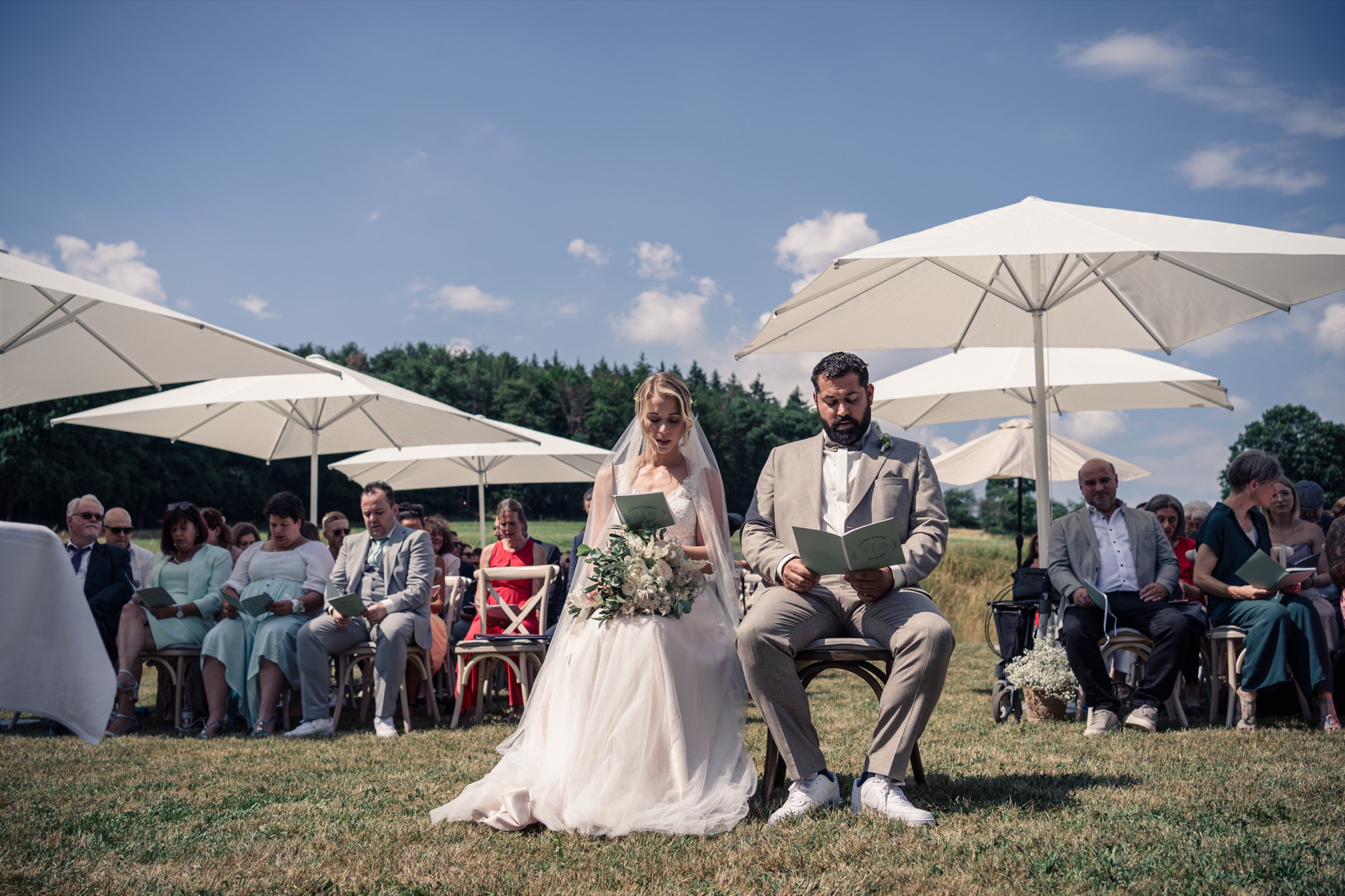 Trauung der Sommerhochzeit im Ebsdorfergrund von Kathrin & Daniel.